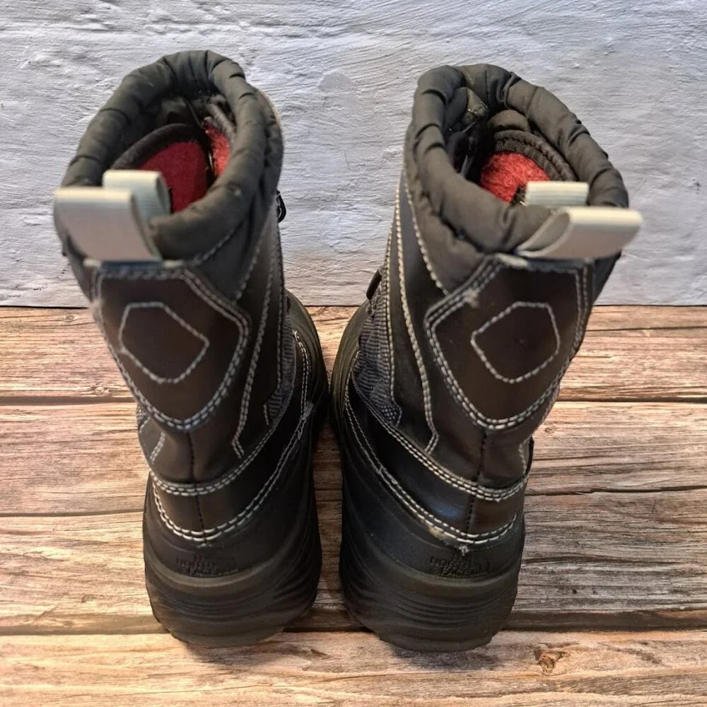 North‎ Face Kids Alpenglow IV black snow boots size 2 lace up